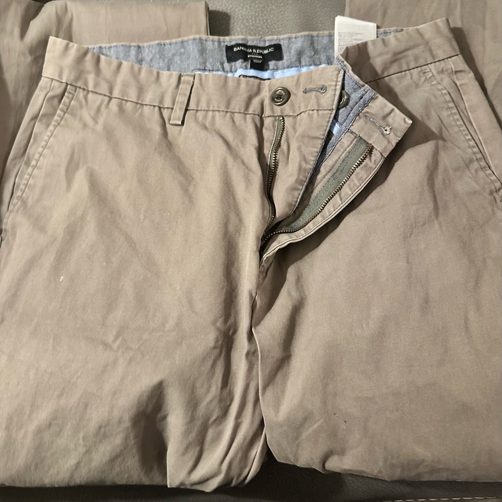 Banana Republic Men's Khaki Chinos 35x34